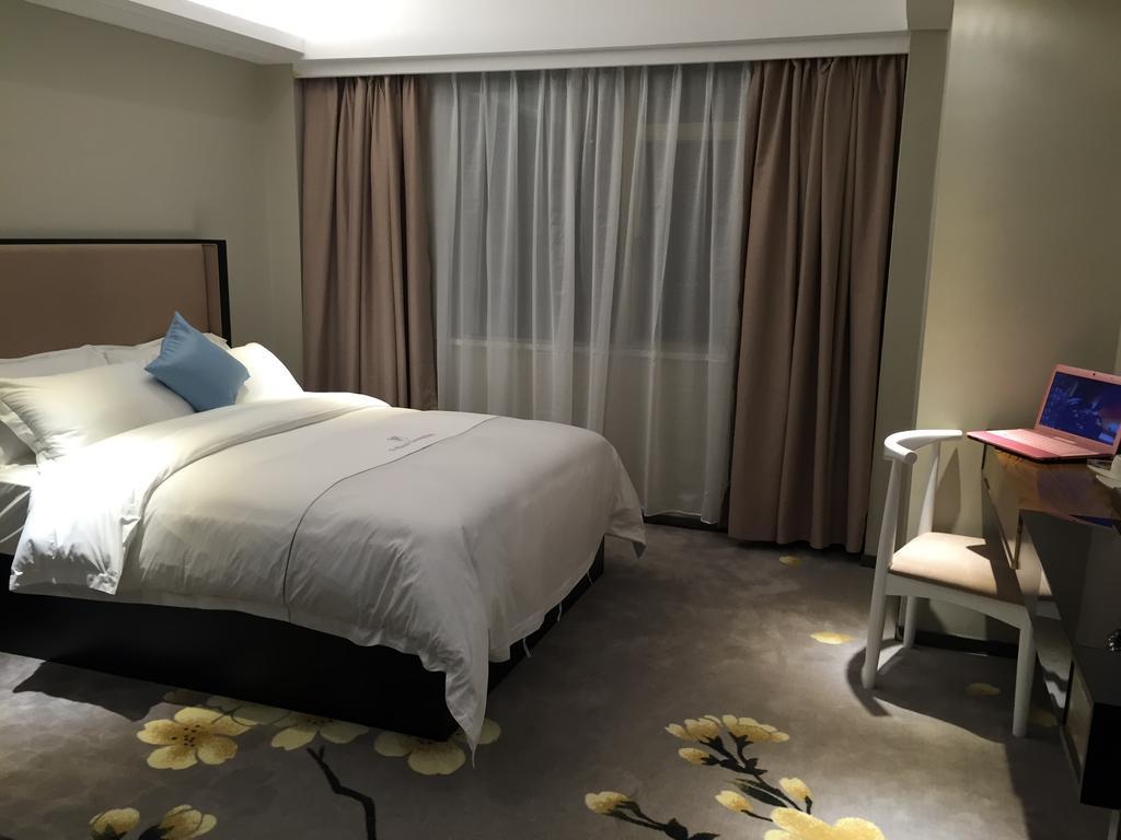 Insail Hotels Zhujiang New Town Jinan University Branch Kanton Pokoj fotografie