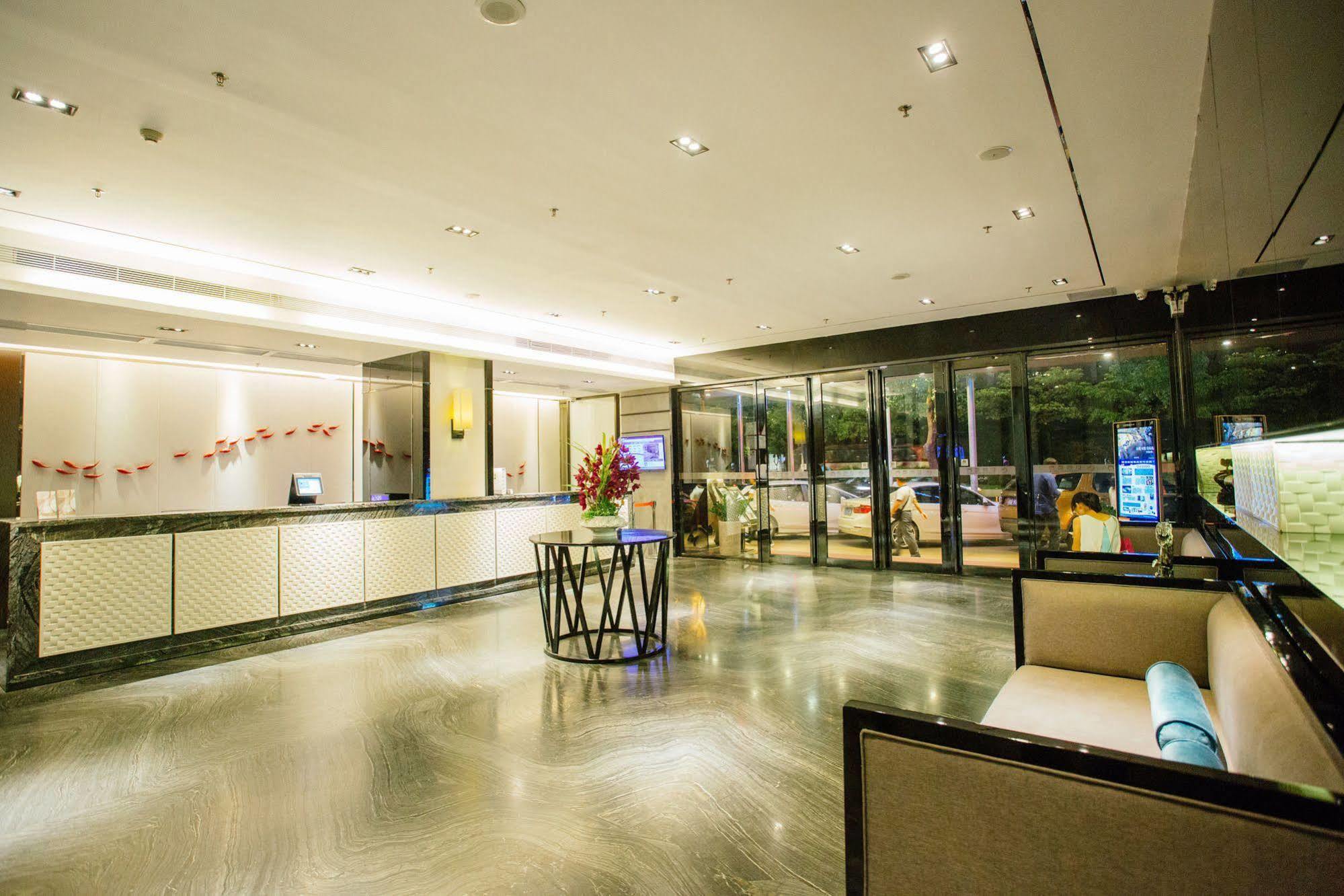 Insail Hotels Zhujiang New Town Jinan University Branch Kanton Exteriér fotografie