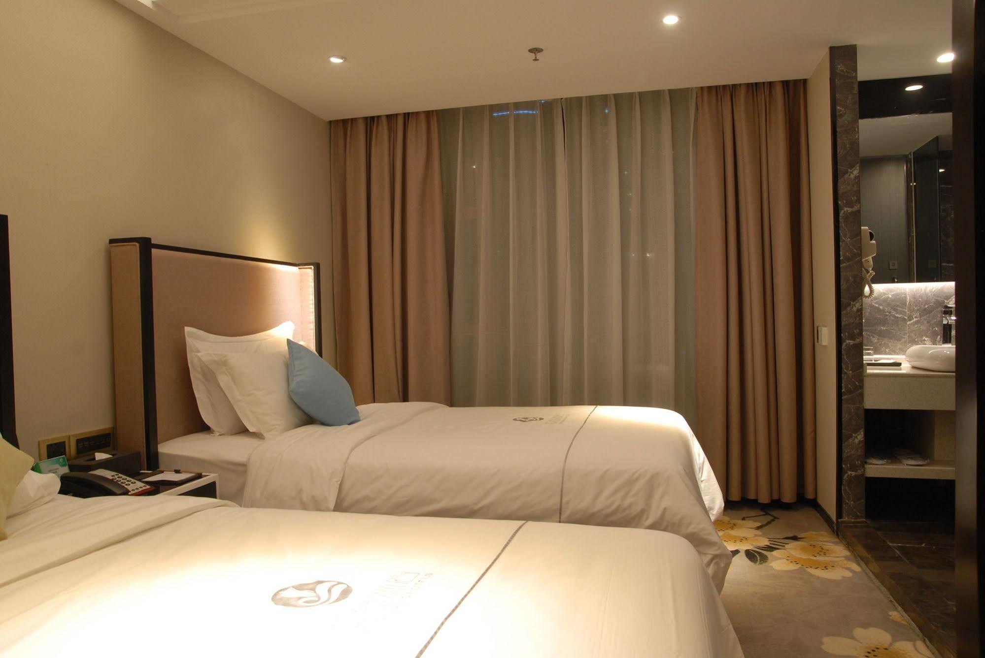 Insail Hotels Zhujiang New Town Jinan University Branch Kanton Exteriér fotografie