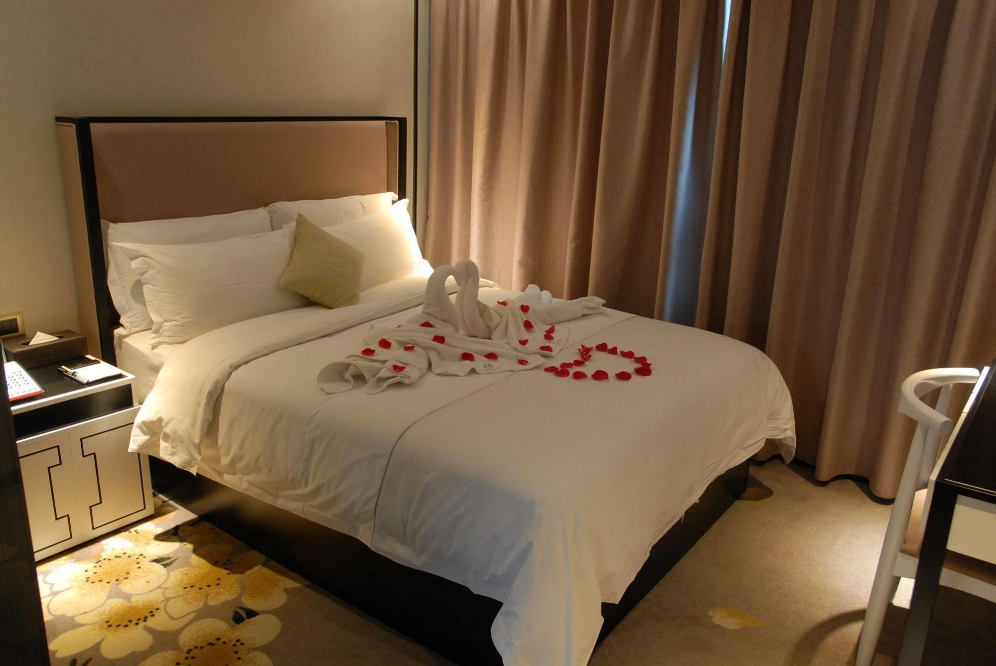 Insail Hotels Zhujiang New Town Jinan University Branch Kanton Exteriér fotografie